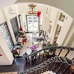 Nguyen Le Home