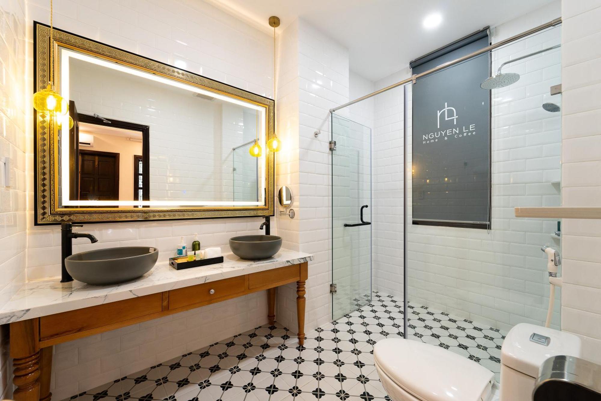 Nguyen Le Home